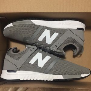 New balance 24/7 running shoes , super cute